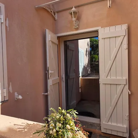 Vakantiehuis Mini Paesolu Porto-Vecchio (Corsica)